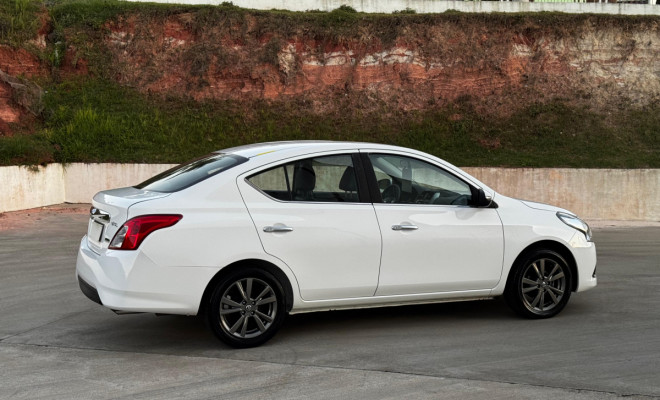 Versa SL 1.6 Aut. 2018 – Conforto, espaço e câmbio automático por um excelente custo-benefício!-12