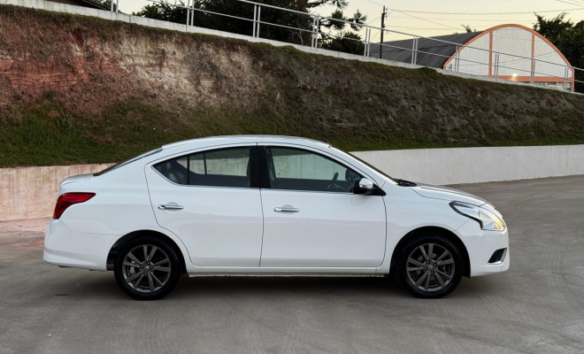 Versa SL 1.6 Aut. 2018 – Conforto, espaço e câmbio automático por um excelente custo-benefício!-11