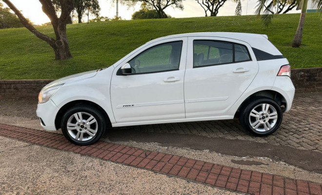 GM - Chevrolet AGILE LTZ 1.4 MPFI 8V FlexPower 5p 2011 Flex-2