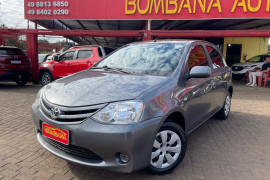 Toyota ETIOS XS  1.3 Flex 16V 5p Mec. 2013 Flex