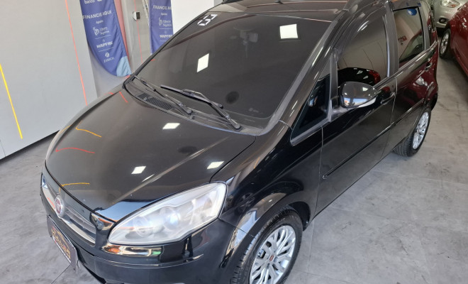 Fiat Idea ATTRACTIVE 1.4 Fire Flex 8V 5p 2013 Flex-21