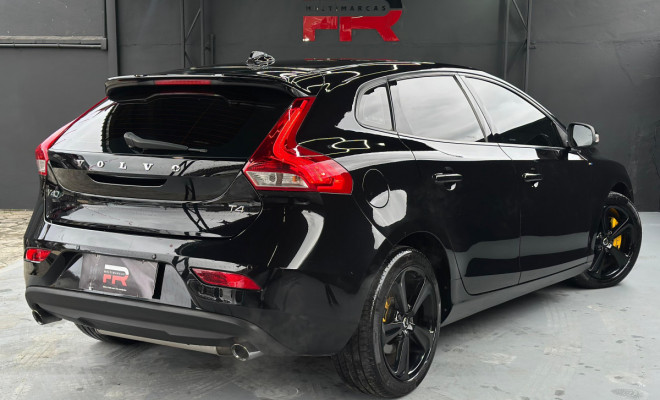 Volvo V40 T-4 KINETIC 2.0 Aut. 2019 Gasolina-0
