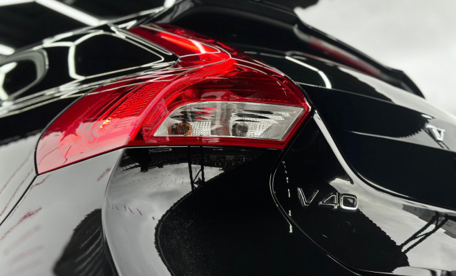 Volvo V40 T-4 KINETIC 2.0 Aut. 2019 Gasolina-4