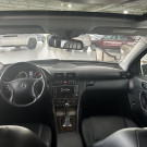 Mercedes-Benz C-180 Kompressor Classic 1.8 16V 143cv 2005 Gasolina-14