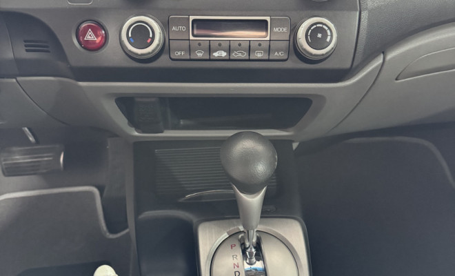 Honda Civic Sed. LXL/ LXL SE 1.8 Flex 16V Aut. 2011 Flex-6