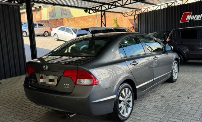 Honda Civic Sed. LXL/ LXL SE 1.8 Flex 16V Aut. 2011 Flex-1