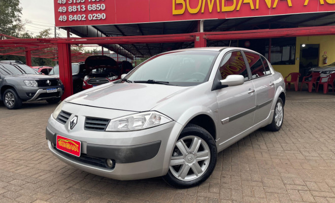 Renault Megane Sedan Dynamique 2.0 16V Aut. 2009 Flex