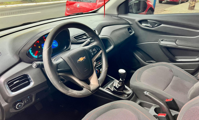 GM - Chevrolet ONIX HATCH LTZ 1.4 8V FlexPower 5p Mec. 2016 Flex-6