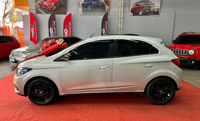 GM - Chevrolet ONIX HATCH LTZ 1.4 8V FlexPower 5p Mec. 2016 Flex-2