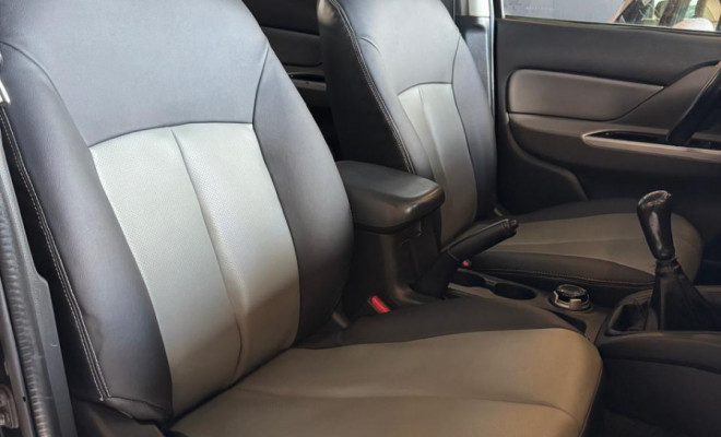 Mitsubishi L200 Triton Sport GLS 2.4 CD Diesel Mec. 2017 Diesel-6