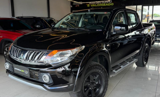 Mitsubishi L200 Triton Sport GLS 2.4 CD Diesel Mec. 2017 Diesel-1