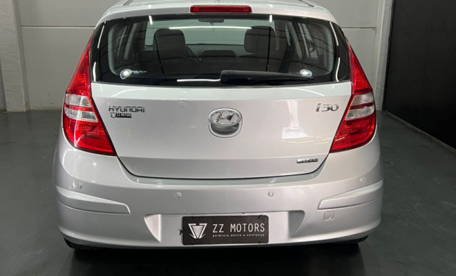 Hyundai i30 2.0 16V 145cv 5p Mec. 2011 Gasolina-6
