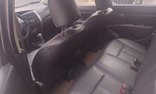 Nissan LIVINA SL 1.8 16V Flex Fuel Aut. 2012 Flex-14