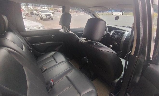 Nissan LIVINA SL 1.8 16V Flex Fuel Aut. 2012 Flex-6