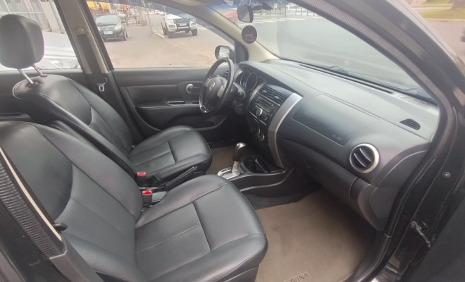 Nissan LIVINA SL 1.8 16V Flex Fuel Aut. 2012 Flex-9