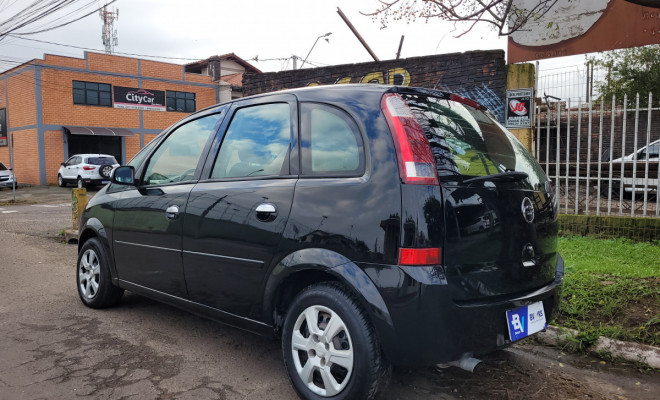 GM - Chevrolet Meriva 1.8/ CD 1.8 MPFI 8V 102cv 5p 2004 Gasolina-11