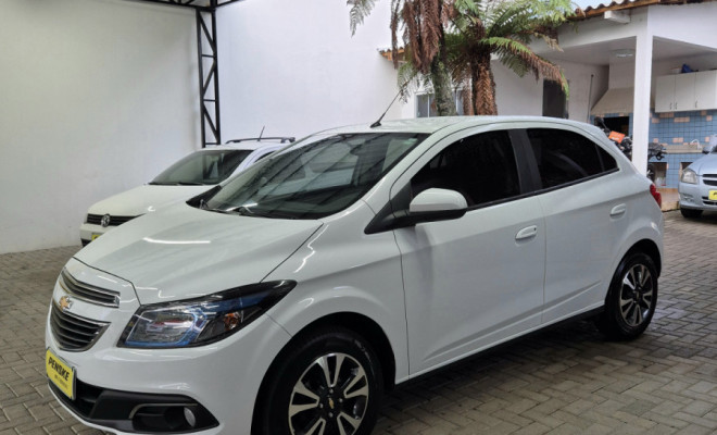 Chevrolet Onix Hatch LTZ 1.4 Automático 2016