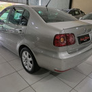 VW - VolksWagen Polo Sed. COMFORT. 1.6 Mi Tot. Flex 8v 2013 Flex-3