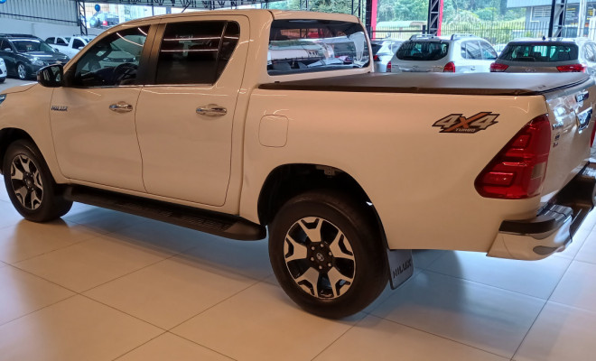 Toyota Hilux CD SRX 4x4 2.8 TDI 16V Diesel Aut. 2019 Diesel-4
