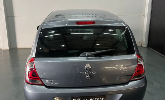 Renault Clio Expression 1.0 Hi-Power 16V 5p 2015-6