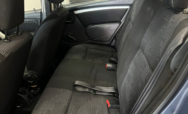 Renault SANDERO Expression Hi-Flex 1.0 16V 5p 2009-4