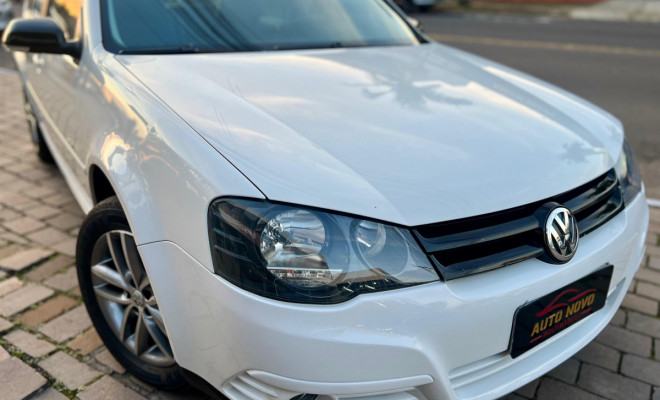 VW - VolksWagen Golf Sportline 1.6 Mi Total Flex 8V 4p 2011 Flex-5