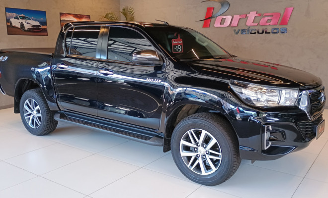 Toyota Hilux CD SRV 4x4 2.8 TDI Diesel Aut. 2019 Diesel-0