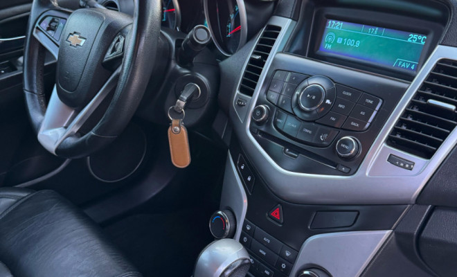 GM - Chevrolet CRUZE LT 1.8 16V FlexPower 4p Aut. 2014 Flex-8