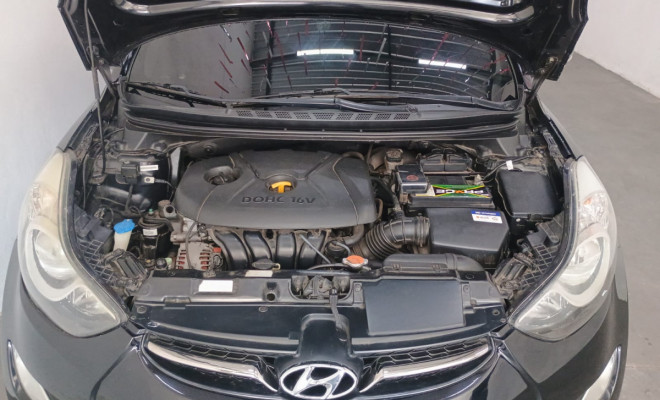 Hyundai Elantra GLS 1.8 16V Aut. 2012 Flex-5