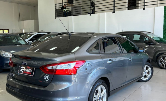 Ford Focus Sedan 2.0 16V/2.0 16V Flex 4p Aut. 2015 Flex-4