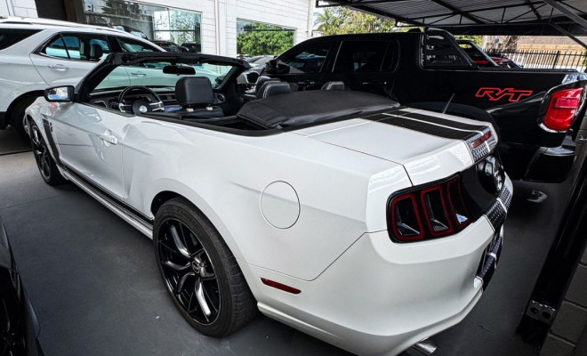 Ford Mustang GT V8 2013 Gasolina-12