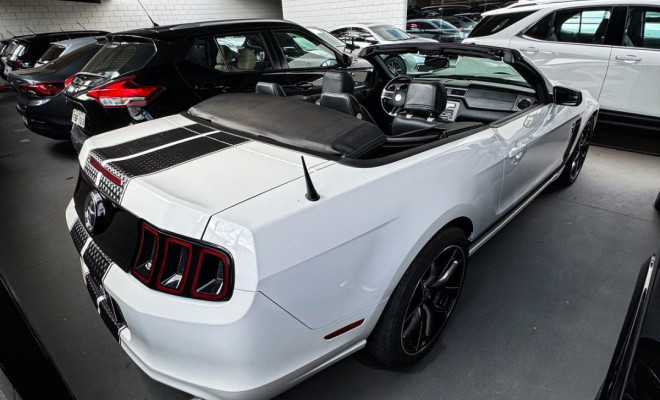 Ford Mustang GT V8 2013 Gasolina-13