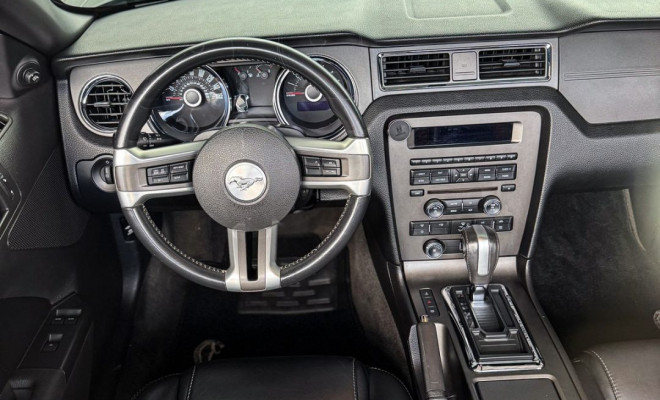 Ford Mustang GT V8 2013 Gasolina-4