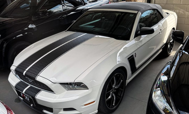 Ford Mustang GT V8 2013 Gasolina-2
