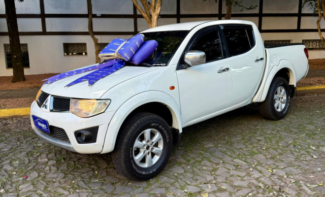 Mitsubishi L200 Triton HPE 3.2 CD TB Int.Diesel Aut 2011 Diesel-5