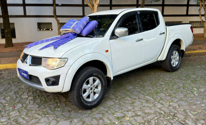 Mitsubishi L200 Triton HPE 3.2 CD TB Int.Diesel Aut 2011 Diesel-4