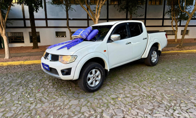 Mitsubishi L200 Triton HPE 3.2 CD TB Int.Diesel Aut 2011 Diesel-6