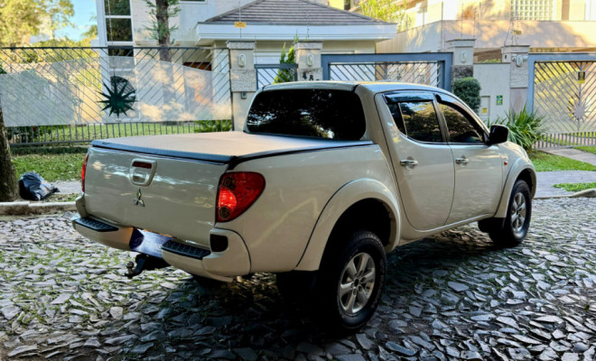 Mitsubishi L200 Triton HPE 3.2 CD TB Int.Diesel Aut 2011 Diesel-17
