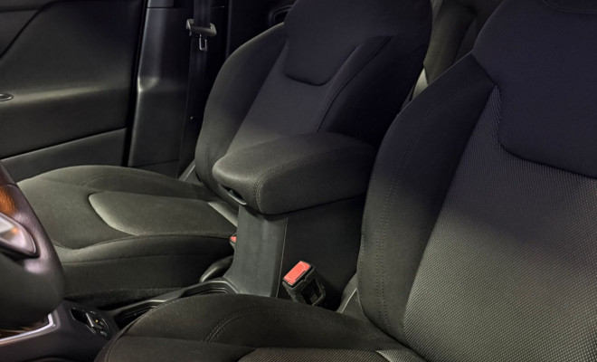 Jeep Renegade1.8 4x2 Flex 16V Aut. 2019 Flex-8