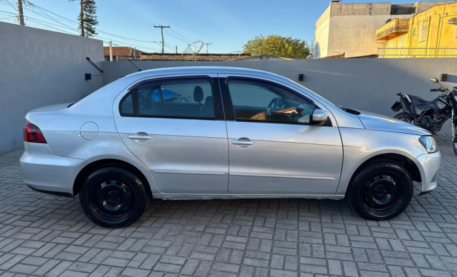 VW - VolksWagen VOYAGE 1.0/1.0 City Mi Total Flex 8V 4p 2013 Flex-0