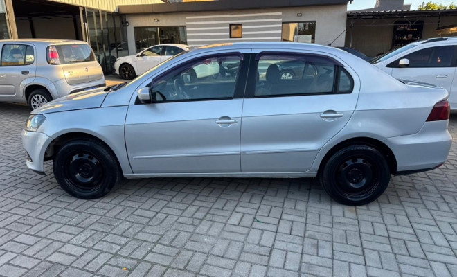 VW - VolksWagen VOYAGE 1.0/1.0 City Mi Total Flex 8V 4p 2013 Flex-1