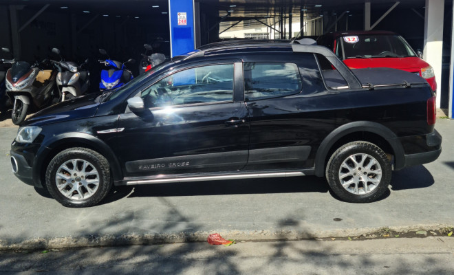 Saveiro 2015 CROSS 1.6 T.Flex 16V Cabine Dupla-2
