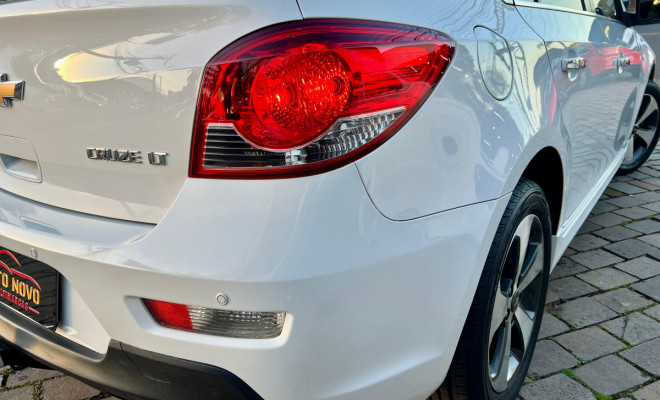 GM - Chevrolet CRUZE HB Sport LT 1.8 16V FlexP. 5p Aut 2013 Flex-5
