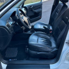VW - VolksWagen Golf 1.6 Mi Total Flex 8V 4p 2011 Flex-12