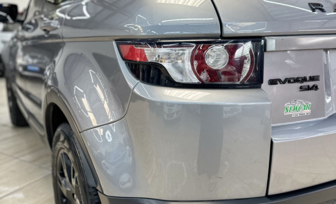 Land Rover Range Rover EVOQUE Pure Tech 2.0 Aut. 5p 2012 Flex-5