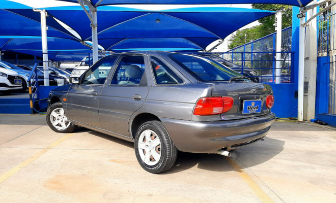 Ford Escort GL 1.8i 16V 4p 1999 Gasolina-4