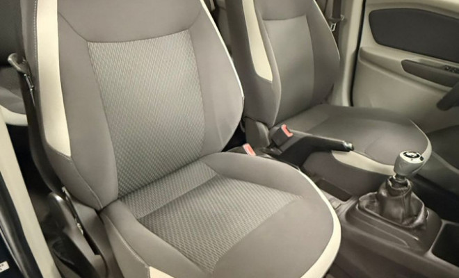 GM - Chevrolet SPIN LS 1.8 8V Econo.Flex 5p Mec. 2014 Flex-24