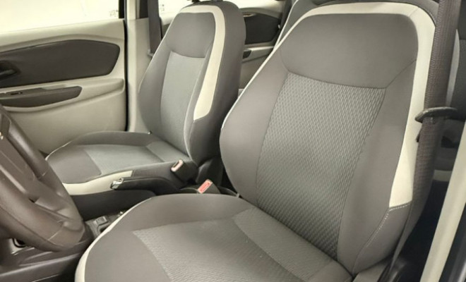 GM - Chevrolet SPIN LS 1.8 8V Econo.Flex 5p Mec. 2014 Flex-29