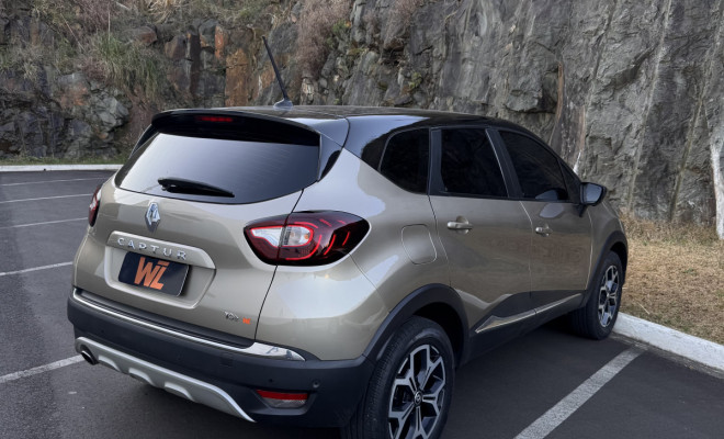 Renault CAPTUR Iconic 1.3 TB 16V Flex 5p Aut. 2022 Flex-9
