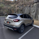Renault CAPTUR Iconic 1.3 TB 16V Flex 5p Aut. 2022 Flex-9